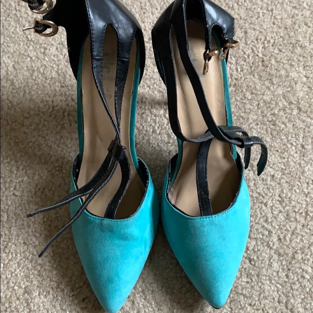 Teal and Black Heels!